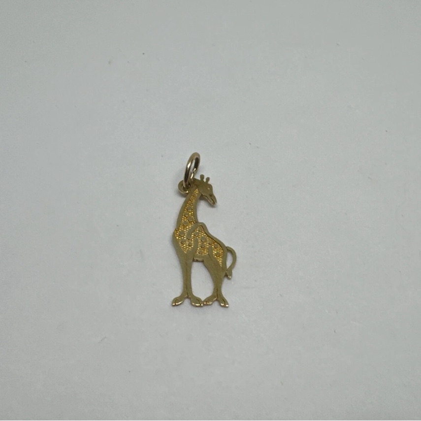 Thin Flat 10k Yellow Gold Giraffe Jungle Animal Necklace Pendant Charm
